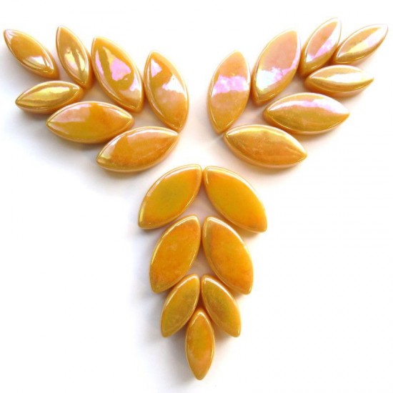 Glas bloemblaadjes - amber parelmoer