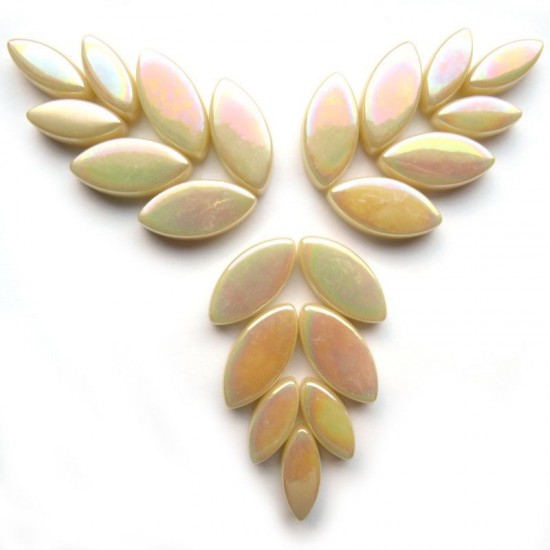 Glas bloemblaadjes - albaster parelmoer