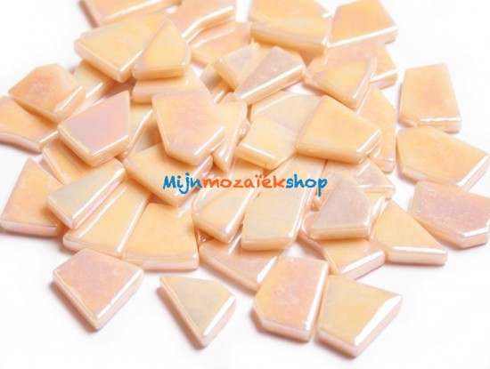 glas mozaiek puzzelsteentjes parelmoer creme