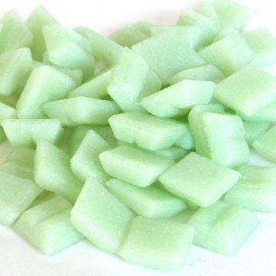 Glas mozaïeksteentjes vierkant 10 mm - licht groen