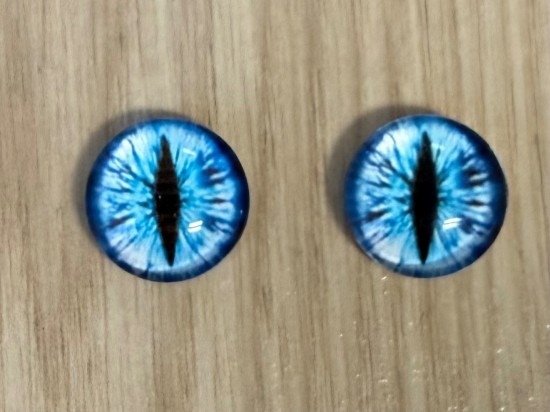 Ogen 12mm - licht blauw; per paar