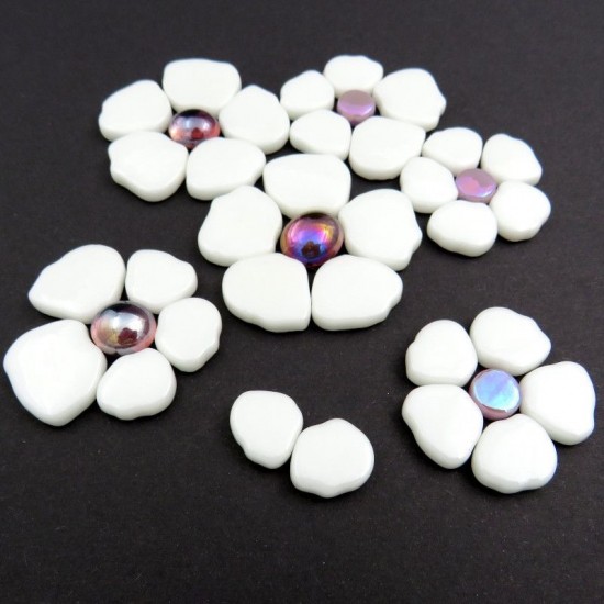 Mozaïeksteentjes - Glas bloemblaadjes Sakura - wit bloesem