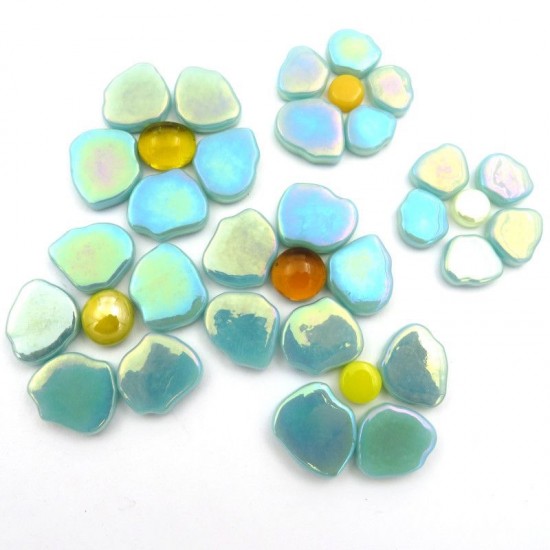 Mozaïeksteentjes - Glas bloemblaadjes Sakura parelmoer - pastel teal bloesem