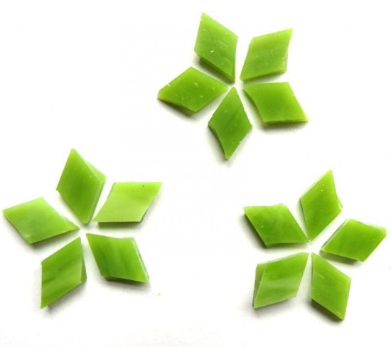 Tiffany glas ruitvorm 17x10 mm   mg19s green tea