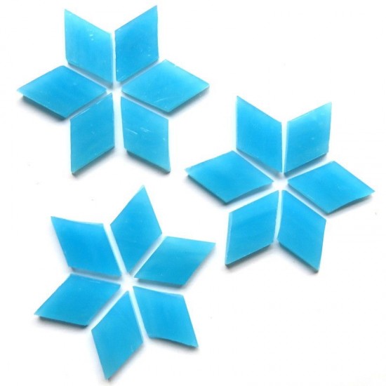 Handgesneden Tiffany glas ruitvorm (25 x 15 mm) - licht blauw