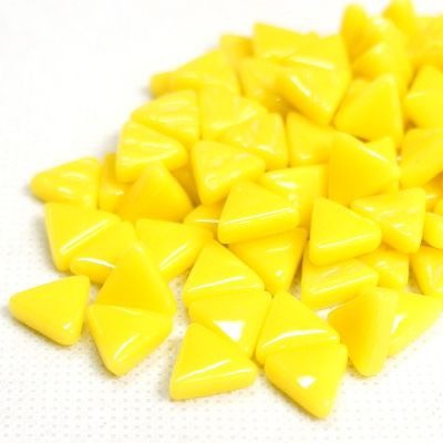 Triangles 10 mm   030 opal yellow
