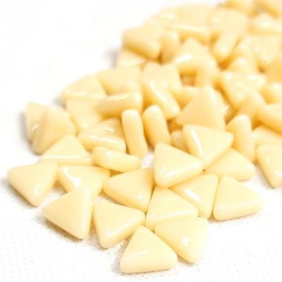 Triangles 10 mm   092 cream